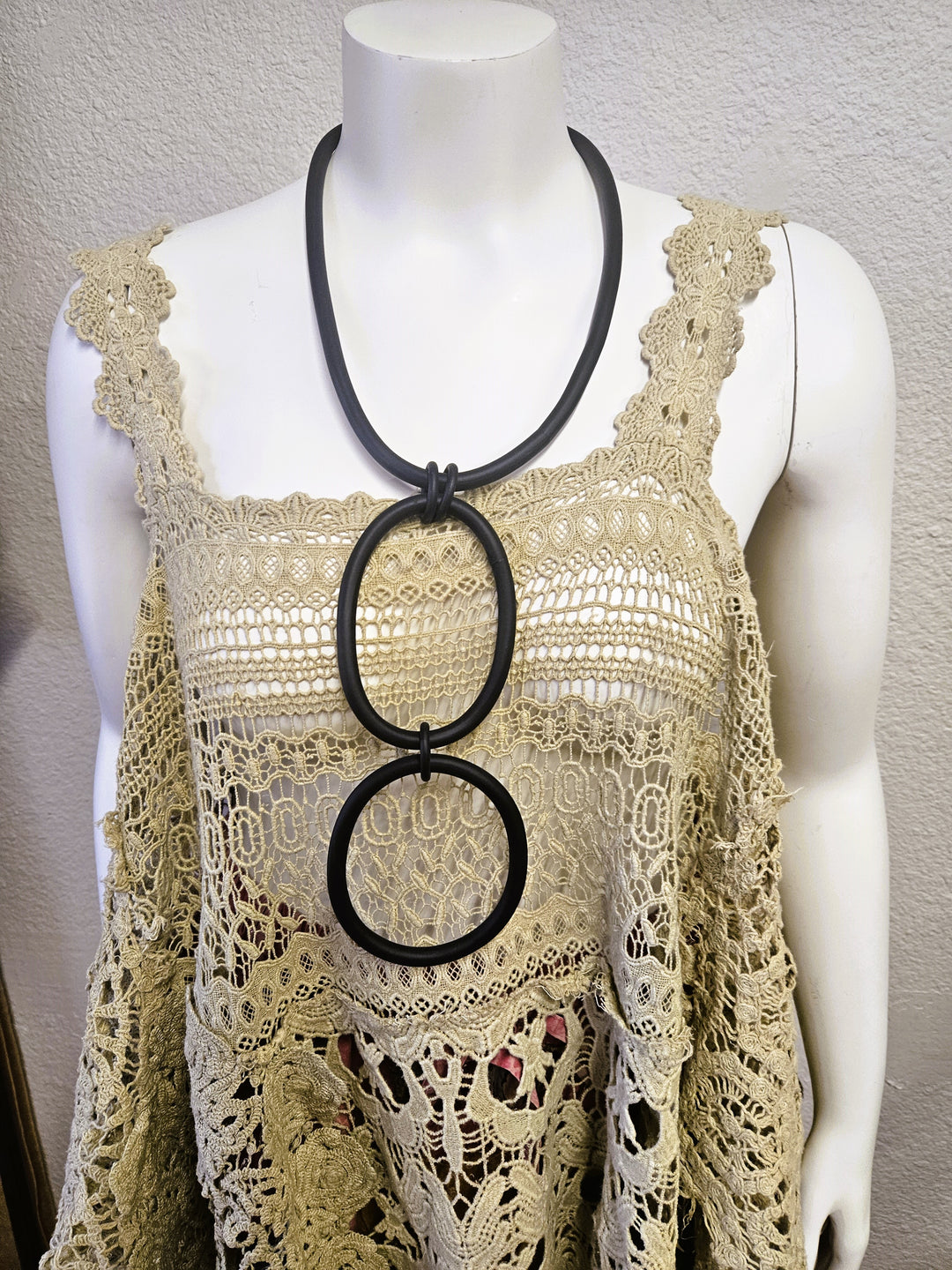 Black Rubber Unique Necklace-Katze Boutique