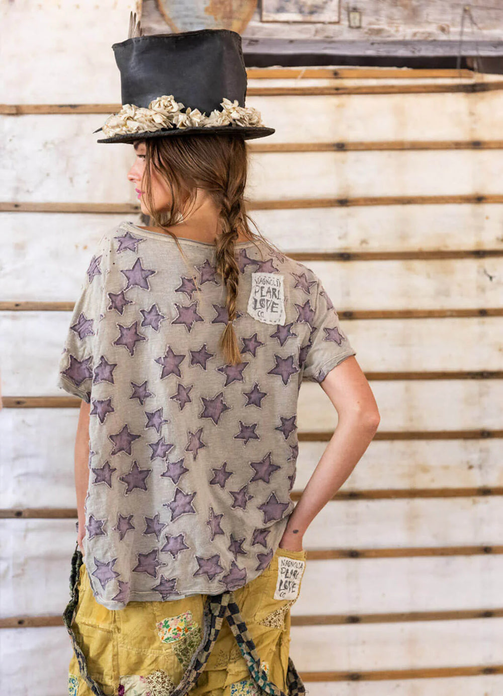 Magnolia Pearl Little Star Applique Tee-Katze Boutique