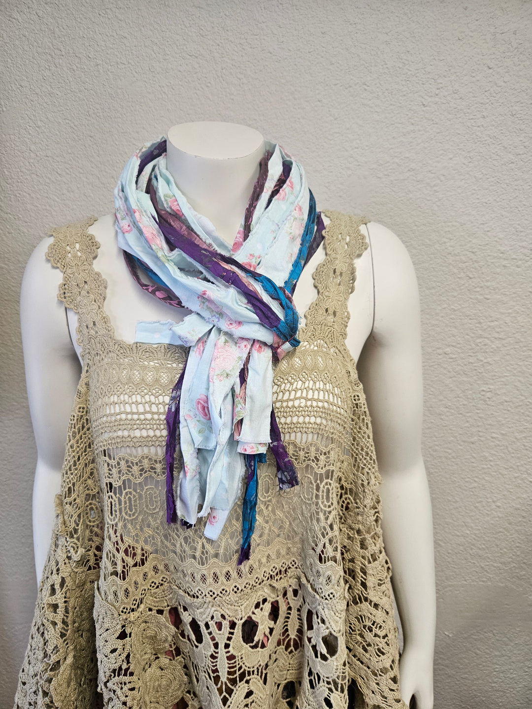 Handmade Fringe Scarf Multicolor-Katze Boutique