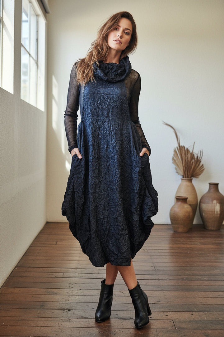 Kozan Avi Bubble Maxi Dress in Black | Katze Boutique