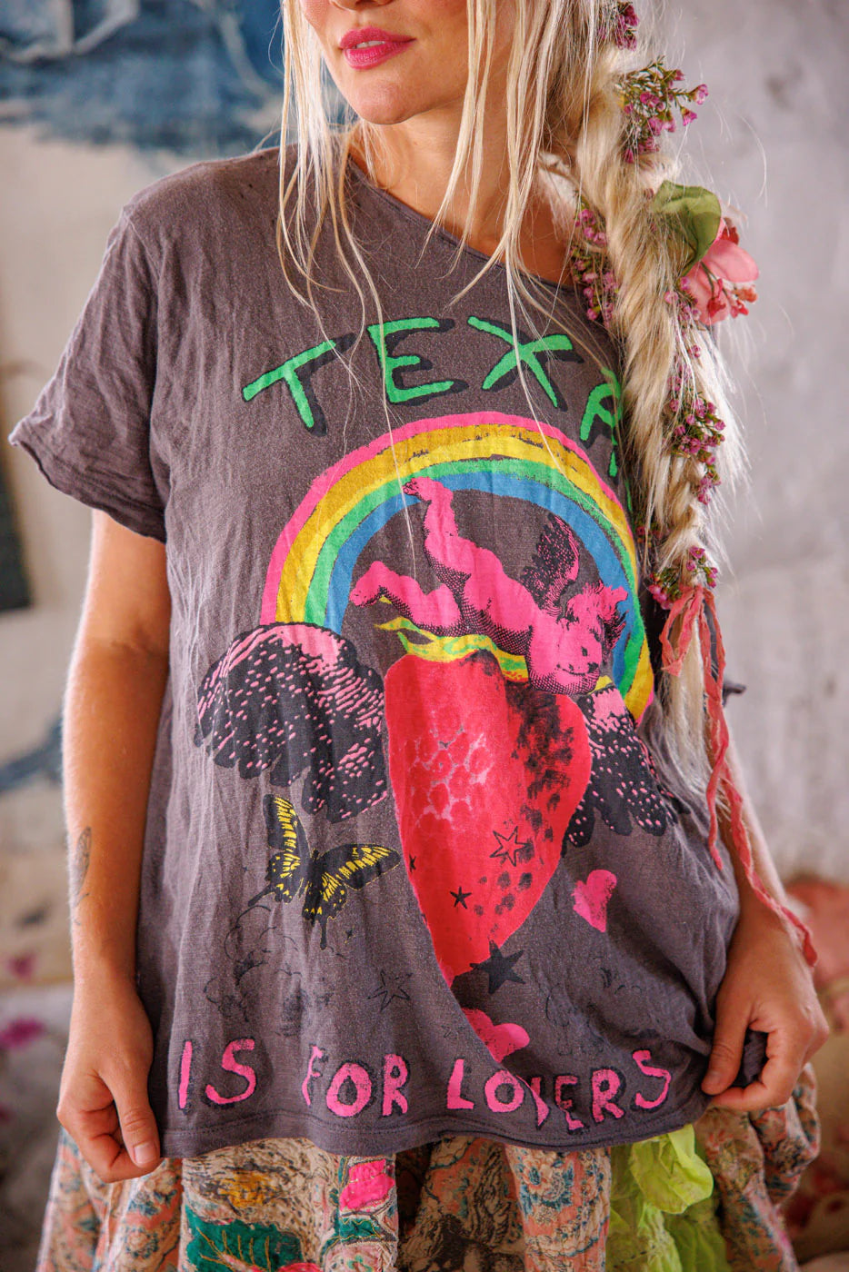 Magnolia Pearl Texas Is For Lovers T-Katze Boutique